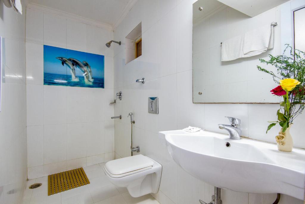 Hotel Kwality Nowe Delhi Zewnętrze zdjęcie