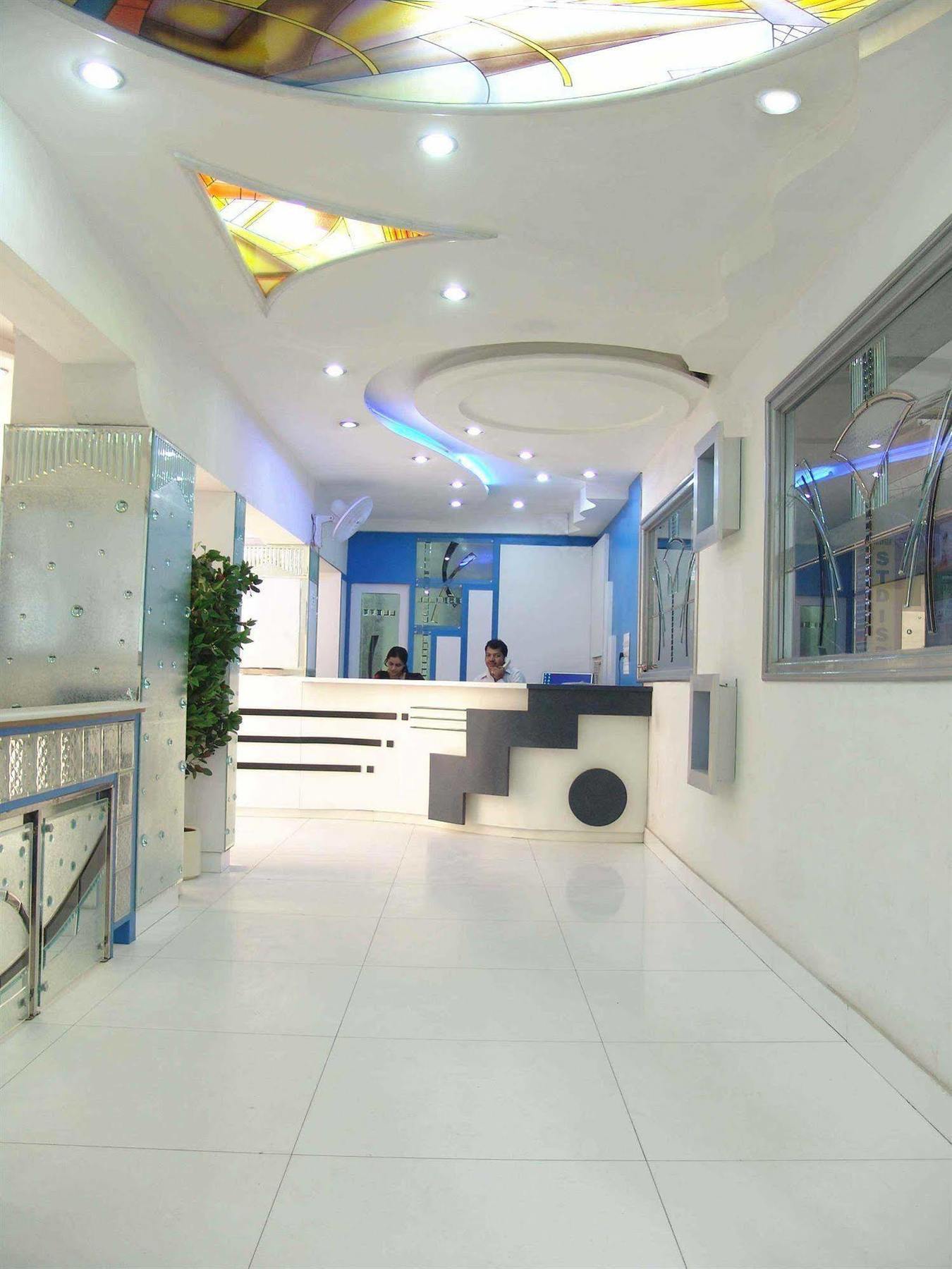 Hotel Kwality Nowe Delhi Zewnętrze zdjęcie